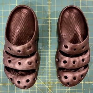 Men's Yogui Clog byKeen